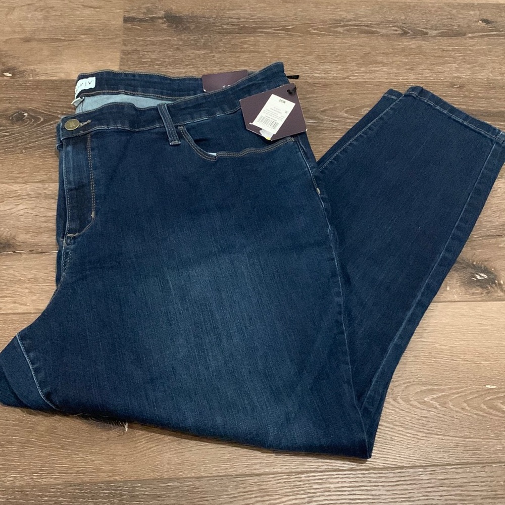 Size 26 W Women's Stretch Jeans - Ava & Viv - Dark Wash - Regular Length